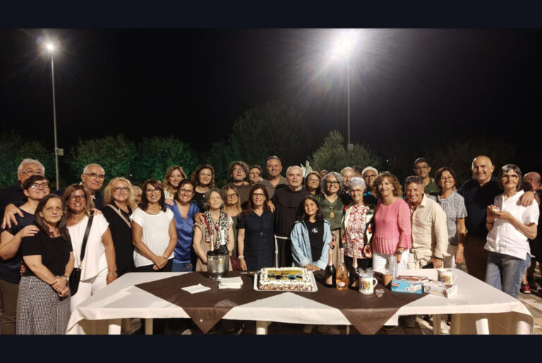 Purple & White Business Professional Presentation - 8