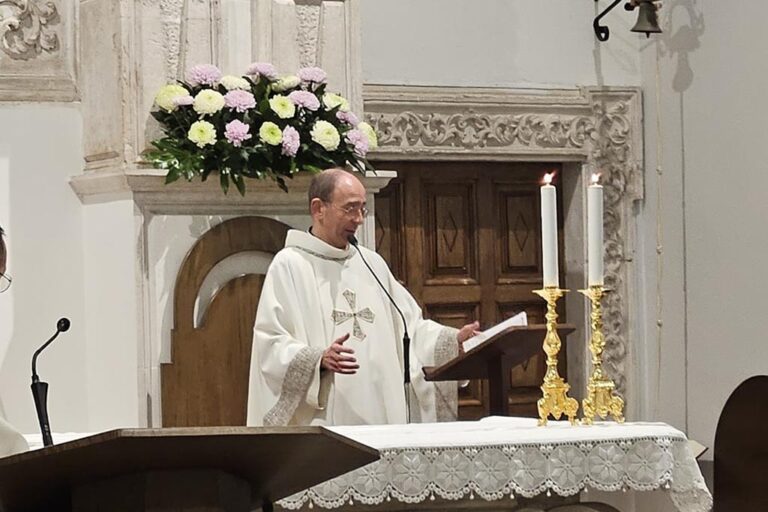 TELA MARIA MEDIATRICE 9