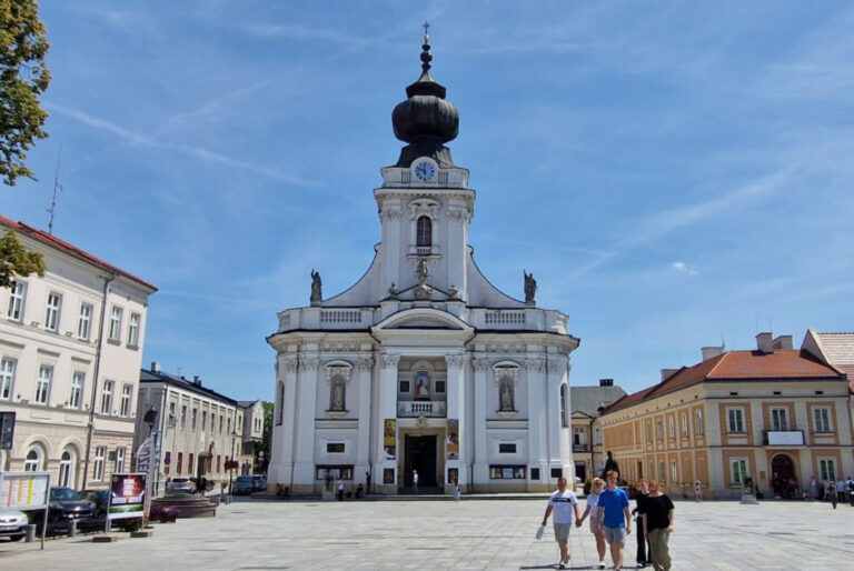 Purple & White Business Professional Presentation - 4