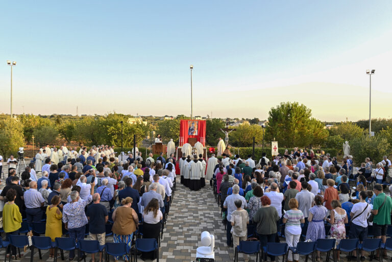 Cardinale Pizzaballa (85)